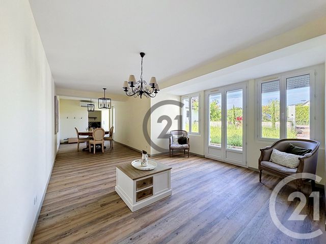 Maison &agrave; vendre - 9 pi&egrave;ces - 140 m2 - St Julien Les Villas - 10 - CHAMPAGNE-ARDENNE
