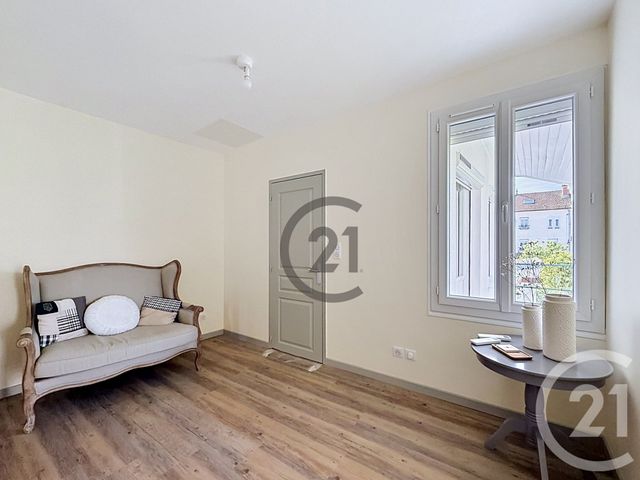 Maison &agrave; vendre - 9 pi&egrave;ces - 140 m2 - St Julien Les Villas - 10 - CHAMPAGNE-ARDENNE