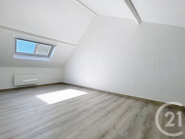 Appartement Duplex &agrave; louer - 2 pi&egrave;ces - 26,40 m2 - Troyes - 10 - CHAMPAGNE-ARDENNE