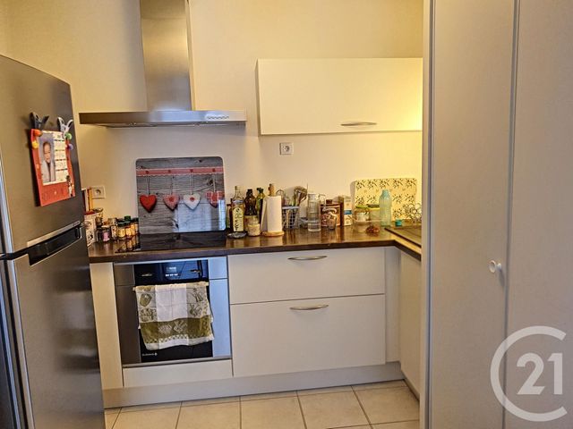 Appartement F2 &agrave; louer - 2 pi&egrave;ces - 42 m2 - St Julien Les Villas - 10 - CHAMPAGNE-ARDENNE