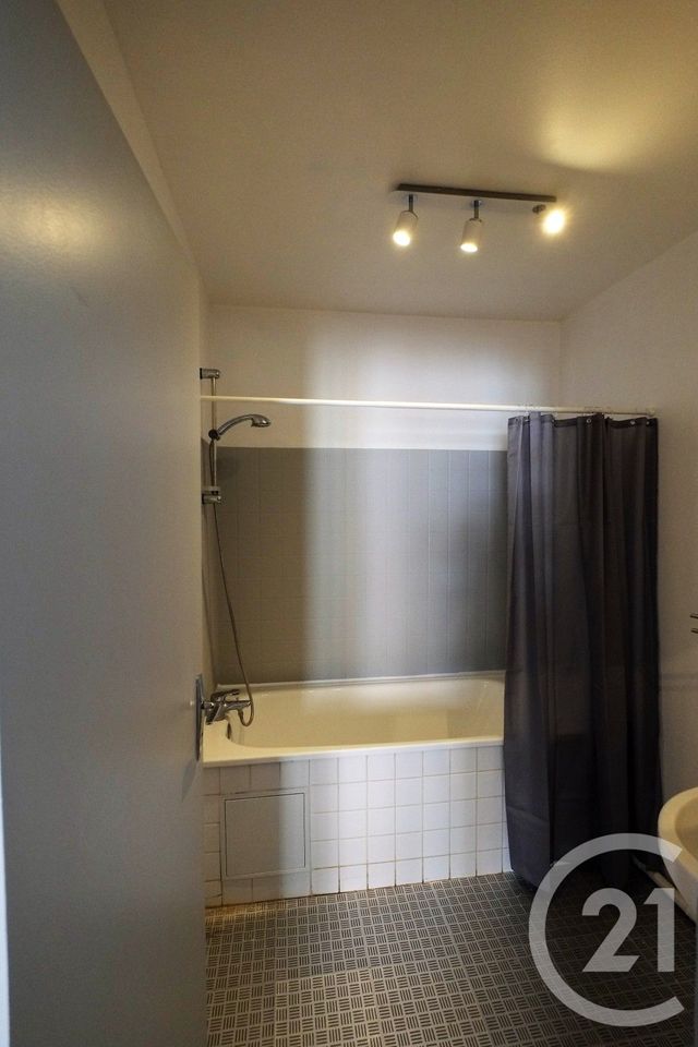 Appartement F2 &agrave; louer - 2 pi&egrave;ces - 56,46 m2 - Troyes - 10 - CHAMPAGNE-ARDENNE