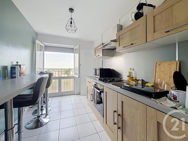Appartement &agrave; vendre - 4 pi&egrave;ces - 77 m2 - St Andre Les Vergers - 10 - CHAMPAGNE-ARDENNE