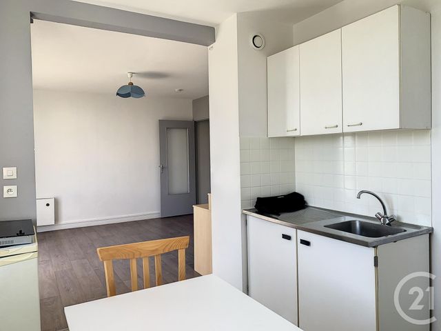 Appartement Studio &agrave; louer - 1 pi&egrave;ce - 35 m2 - Troyes - 10 - CHAMPAGNE-ARDENNE