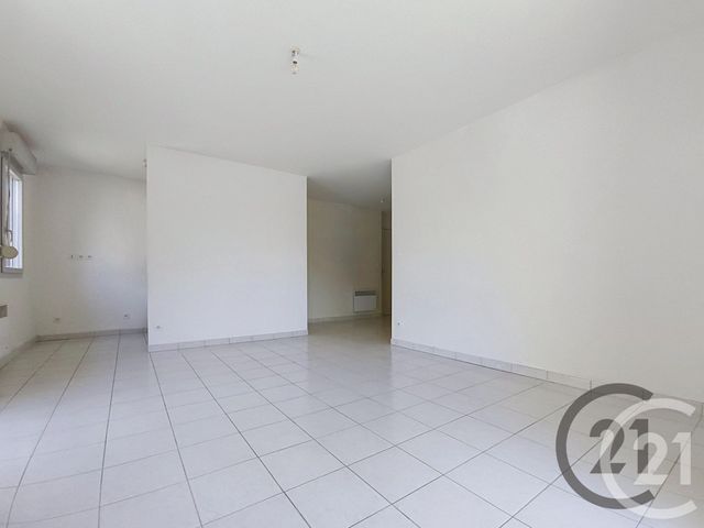 Appartement &agrave; louer - 2 pi&egrave;ces - 40 m2 - Troyes - 10 - CHAMPAGNE-ARDENNE