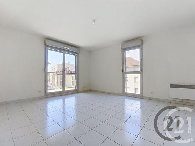 Appartement &agrave; louer - 2 pi&egrave;ces - 40 m2 - Troyes - 10 - CHAMPAGNE-ARDENNE