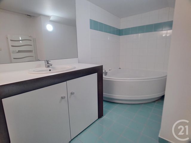Appartement F3 &agrave; louer - 3 pi&egrave;ces - 74 m2 - Troyes - 10 - CHAMPAGNE-ARDENNE