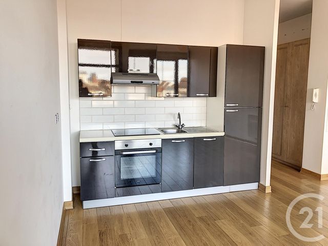 Appartement F1 &agrave; louer - 1 pi&egrave;ce - 43 m2 - Troyes - 10 - CHAMPAGNE-ARDENNE