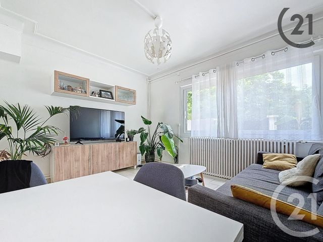 Maison &agrave; vendre - 3 pi&egrave;ces - 53 m2 - St Julien Les Villas - 10 - CHAMPAGNE-ARDENNE