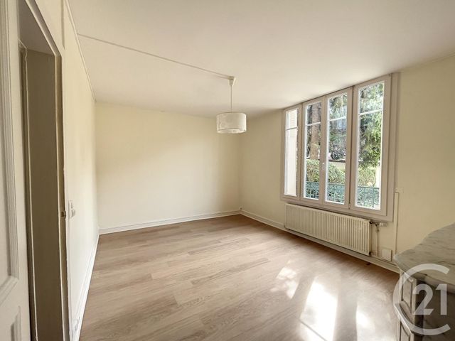Appartement &agrave; louer - 3 pi&egrave;ces - 70,32 m2 - Troyes - 10 - CHAMPAGNE-ARDENNE