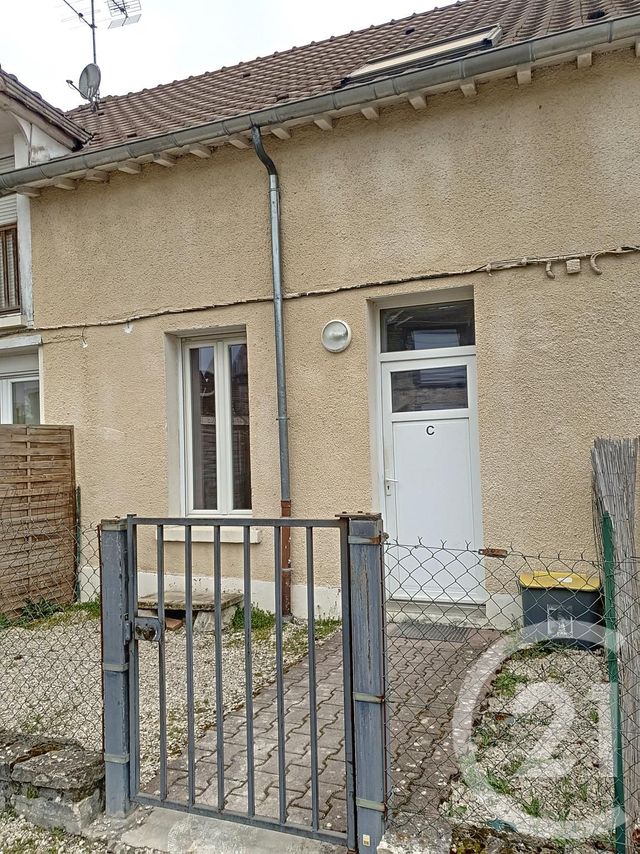 Maison &agrave; louer - 3 pi&egrave;ces - 65 m2 - La Chapelle St Luc - 10 - CHAMPAGNE-ARDENNE