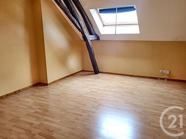 Maison &agrave; louer - 3 pi&egrave;ces - 65 m2 - La Chapelle St Luc - 10 - CHAMPAGNE-ARDENNE