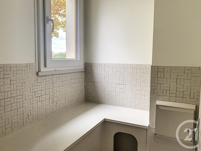 Appartement F2 &agrave; louer - 2 pi&egrave;ces - 53 m2 - Troyes - 10 - CHAMPAGNE-ARDENNE