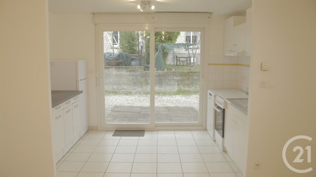 Appartement F3 bis &agrave; louer - 3 pi&egrave;ces - 75,90 m2 - Ste Savine - 10 - CHAMPAGNE-ARDENNE