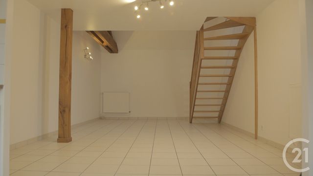 Appartement F3 bis &agrave; louer - 3 pi&egrave;ces - 75,90 m2 - Ste Savine - 10 - CHAMPAGNE-ARDENNE