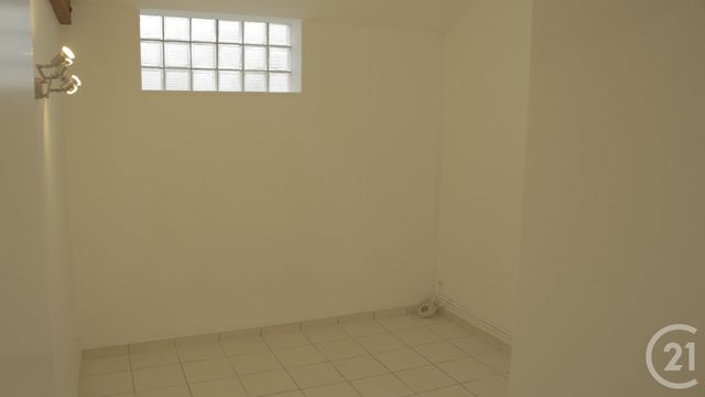 Appartement F3 bis &agrave; louer - 3 pi&egrave;ces - 75,90 m2 - Ste Savine - 10 - CHAMPAGNE-ARDENNE