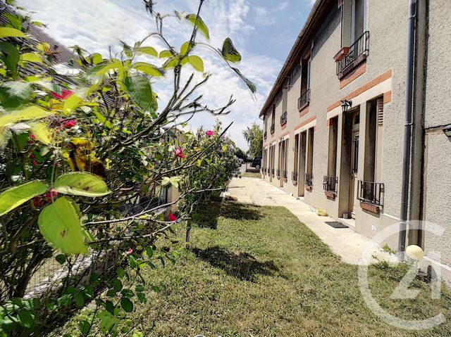 Appartement F3 &agrave; louer - 3 pi&egrave;ces - 43,70 m2 - La Chapelle St Luc - 10 - CHAMPAGNE-ARDENNE