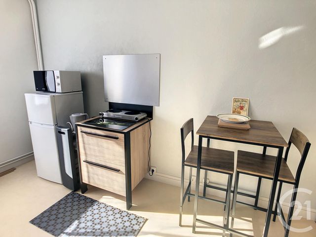 Appartement Chambre &agrave; louer - 1 pi&egrave;ce - 17,70 m2 - Troyes - 10 - CHAMPAGNE-ARDENNE