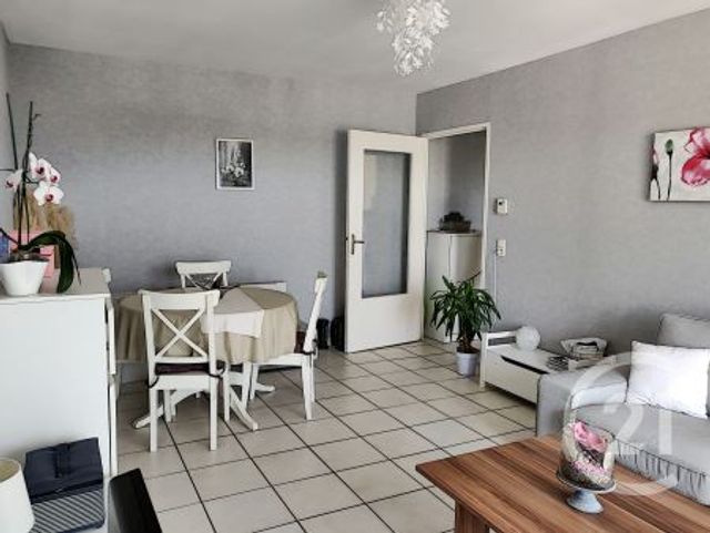 Appartement F3 &agrave; louer - 3 pi&egrave;ces - 56,50 m2 - Troyes - 10 - CHAMPAGNE-ARDENNE