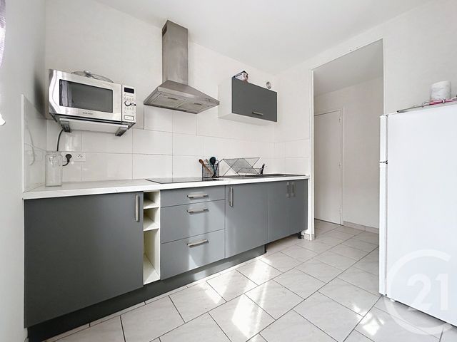 Appartement F2 &agrave; louer - 2 pi&egrave;ces - 44 m2 - 10 - CHAMPAGNE-ARDENNE