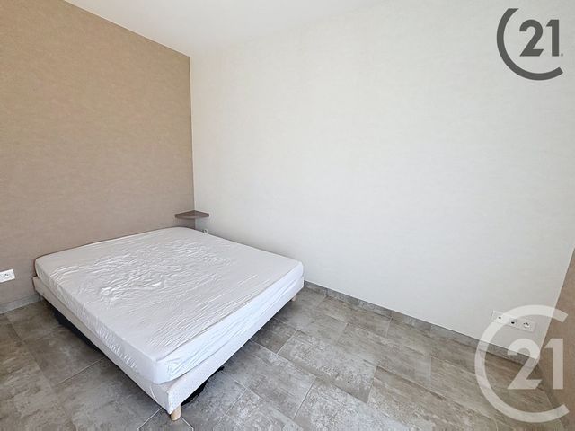 Appartement F2 &agrave; louer - 2 pi&egrave;ces - 44 m2 - 10 - CHAMPAGNE-ARDENNE