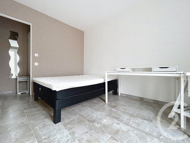Appartement F2 &agrave; louer - 2 pi&egrave;ces - 44 m2 - 10 - CHAMPAGNE-ARDENNE