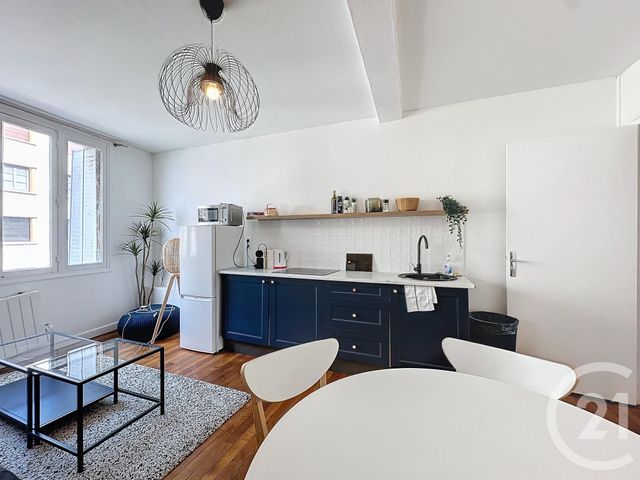 Appartement T4 &agrave; louer - 4 pi&egrave;ces - 68,33 m2 - Troyes - 10 - CHAMPAGNE-ARDENNE