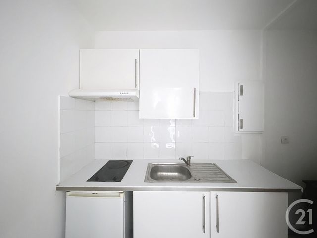 Appartement F1 &agrave; louer - 1 pi&egrave;ce - 26,76 m2 - St Julien Les Villas - 10 - CHAMPAGNE-ARDENNE
