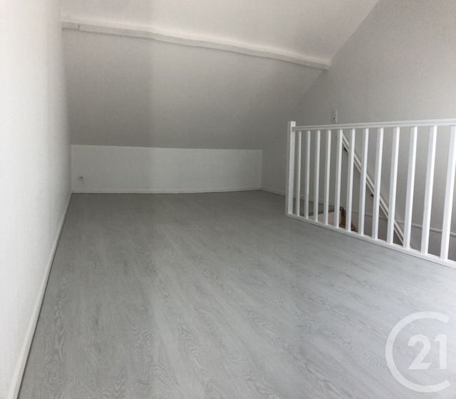 Appartement Duplex &agrave; louer - 2 pi&egrave;ces - 26,58 m2 - Troyes - 10 - CHAMPAGNE-ARDENNE