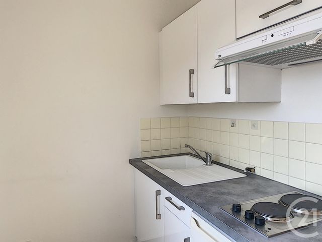 Appartement F1 &agrave; louer - 1 pi&egrave;ce - 28 m2 - Troyes - 10 - CHAMPAGNE-ARDENNE