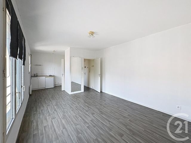 Appartement F1 &agrave; louer - 1 pi&egrave;ce - 33 m2 - Troyes - 10 - CHAMPAGNE-ARDENNE