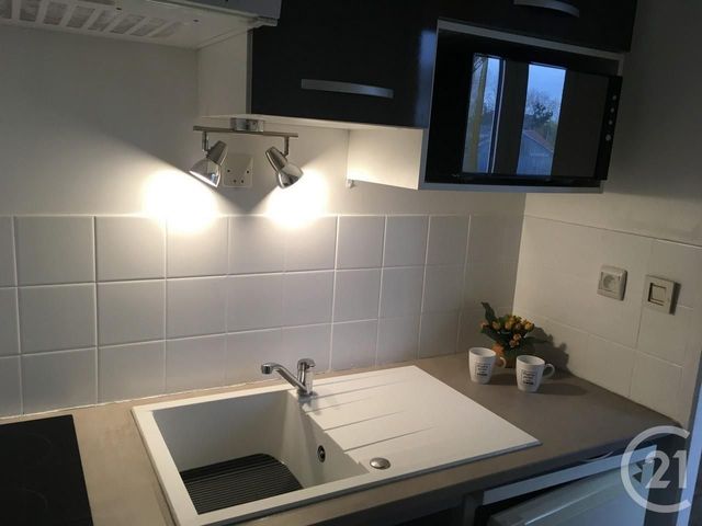 Appartement T1 &agrave; louer - 1 pi&egrave;ce - 28 m2 - Troyes - 10 - CHAMPAGNE-ARDENNE
