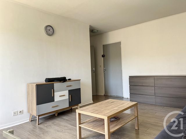 Appartement T1 &agrave; louer - 1 pi&egrave;ce - 28 m2 - Troyes - 10 - CHAMPAGNE-ARDENNE