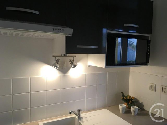 Appartement T1 &agrave; louer - 1 pi&egrave;ce - 28 m2 - Troyes - 10 - CHAMPAGNE-ARDENNE