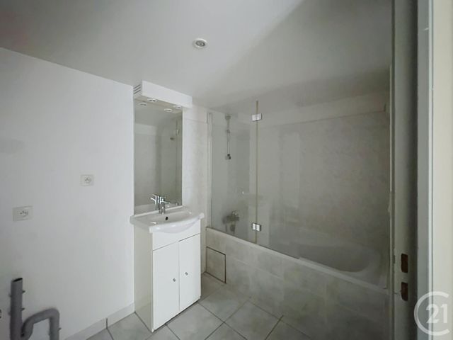 Appartement F3 &agrave; louer - 3 pi&egrave;ces - 92,86 m2 - Troyes - 10 - CHAMPAGNE-ARDENNE