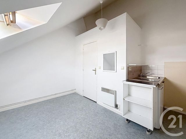 Appartement Studio &agrave; louer - 1 pi&egrave;ce - 10 m2 - Ste Savine - 10 - CHAMPAGNE-ARDENNE