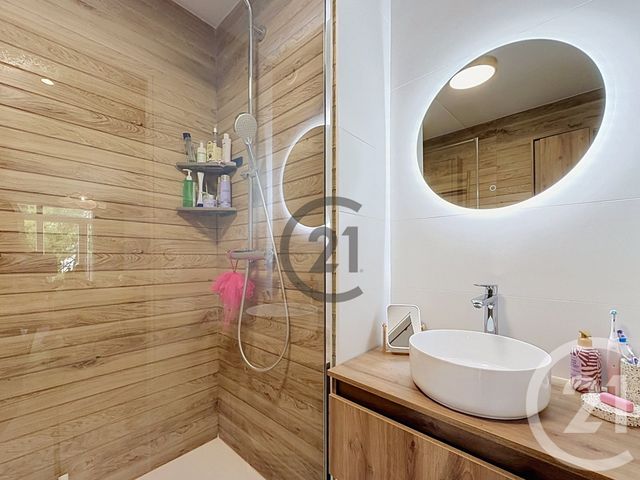 Appartement &agrave; vendre - 4 pi&egrave;ces - 75,02 m2 - St Andre Les Vergers - 10 - CHAMPAGNE-ARDENNE