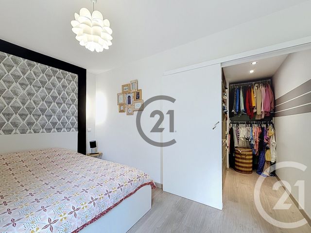 Appartement &agrave; vendre - 4 pi&egrave;ces - 75,02 m2 - St Andre Les Vergers - 10 - CHAMPAGNE-ARDENNE