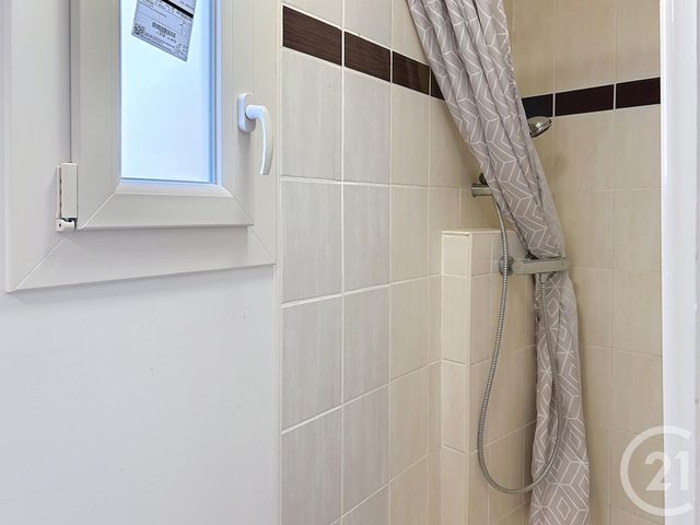 Appartement F3 &agrave; louer - 3 pi&egrave;ces - 55,52 m2 - Ste Savine - 10 - CHAMPAGNE-ARDENNE