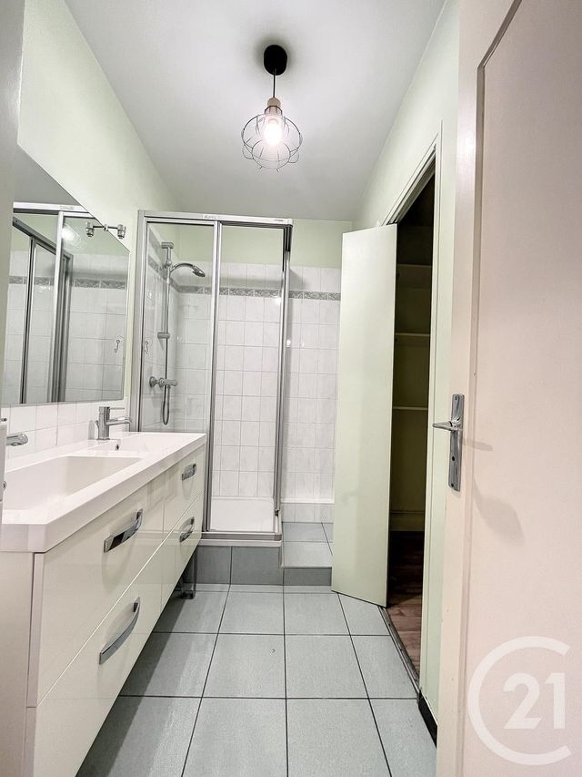 Appartement F3 &agrave; louer - 3 pi&egrave;ces - 66,50 m2 - Troyes - 10 - CHAMPAGNE-ARDENNE