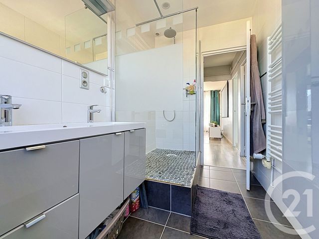 Appartement &agrave; vendre - 3 pi&egrave;ces - 55 m2 - Ste Savine - 10 - CHAMPAGNE-ARDENNE