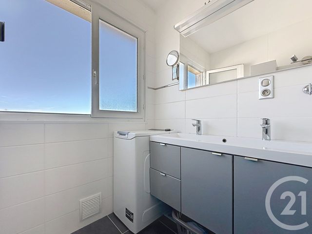 Appartement &agrave; vendre - 3 pi&egrave;ces - 55 m2 - Ste Savine - 10 - CHAMPAGNE-ARDENNE