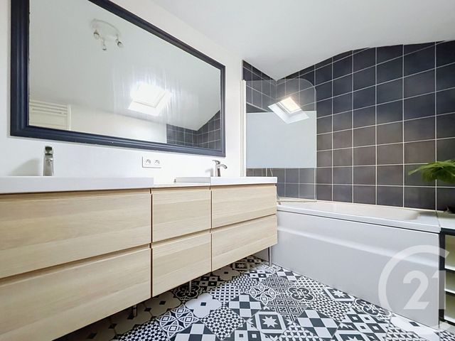 Appartement F3 &agrave; louer - 3 pi&egrave;ces - 99,75 m2 - Troyes - 10 - CHAMPAGNE-ARDENNE