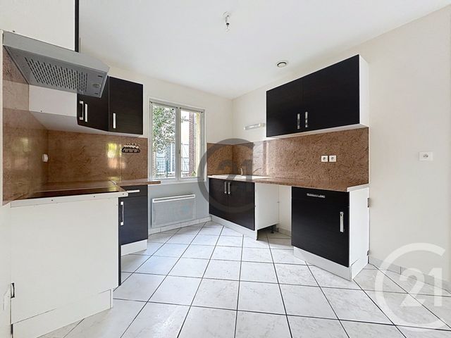 Maison &agrave; louer - 4 pi&egrave;ces - 68 m2 - Sens - 89 - BOURGOGNE