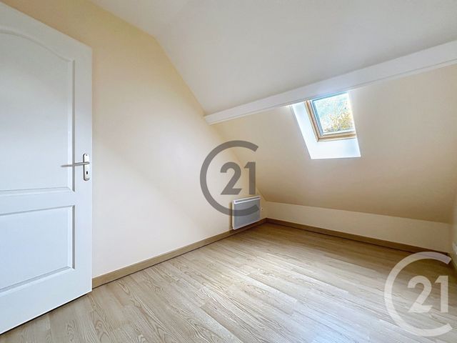 Maison &agrave; louer - 4 pi&egrave;ces - 68 m2 - Sens - 89 - BOURGOGNE