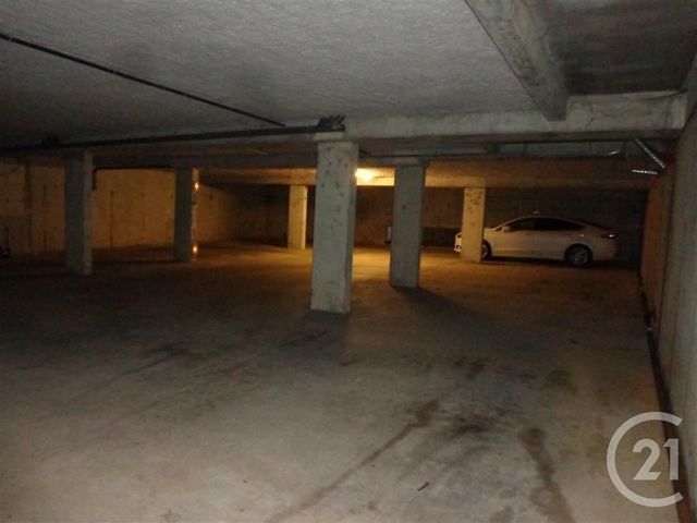 Parking à louer - 5 m2 - Villeneuve Sur Yonne - 89 - BOURGOGNE
