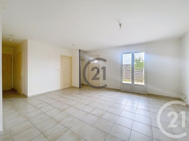 Maison &agrave; louer - 5 pi&egrave;ces - 90,55 m2 - Nailly - 89 - BOURGOGNE