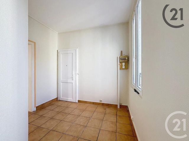 Afficher la photo en grand Appartement F2 à vendre - 2 pièces - 48,65 m2 - Sens - 89 - BOURGOGNE