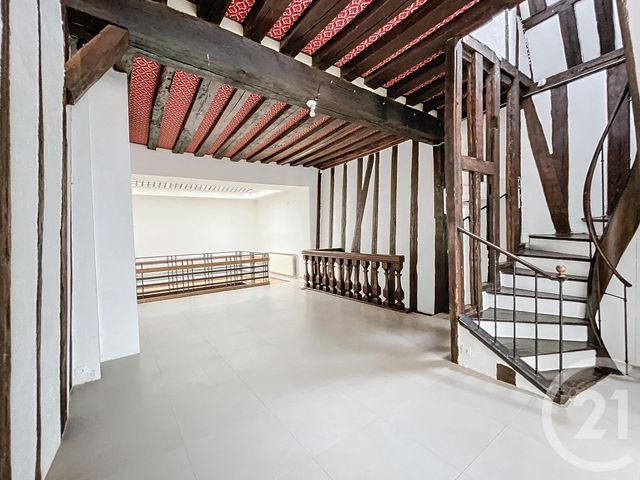 Appartement F6 à vendre - 6 pièces - 146 m2 - Sens - 89 - BOURGOGNE