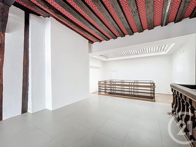 Appartement F6 à vendre - 6 pièces - 146 m2 - Sens - 89 - BOURGOGNE