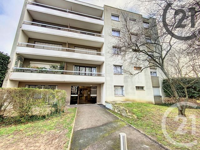 Appartement F1 à louer - 1 pièce - 30 m2 - Sens - 89 - BOURGOGNE